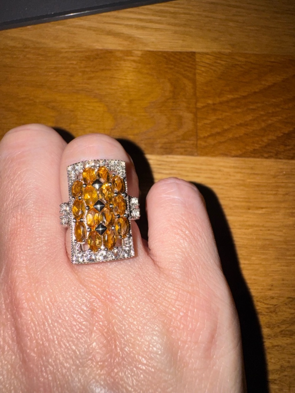Silver Ring with Amber-Colored Gemstone Cluster Sz:7